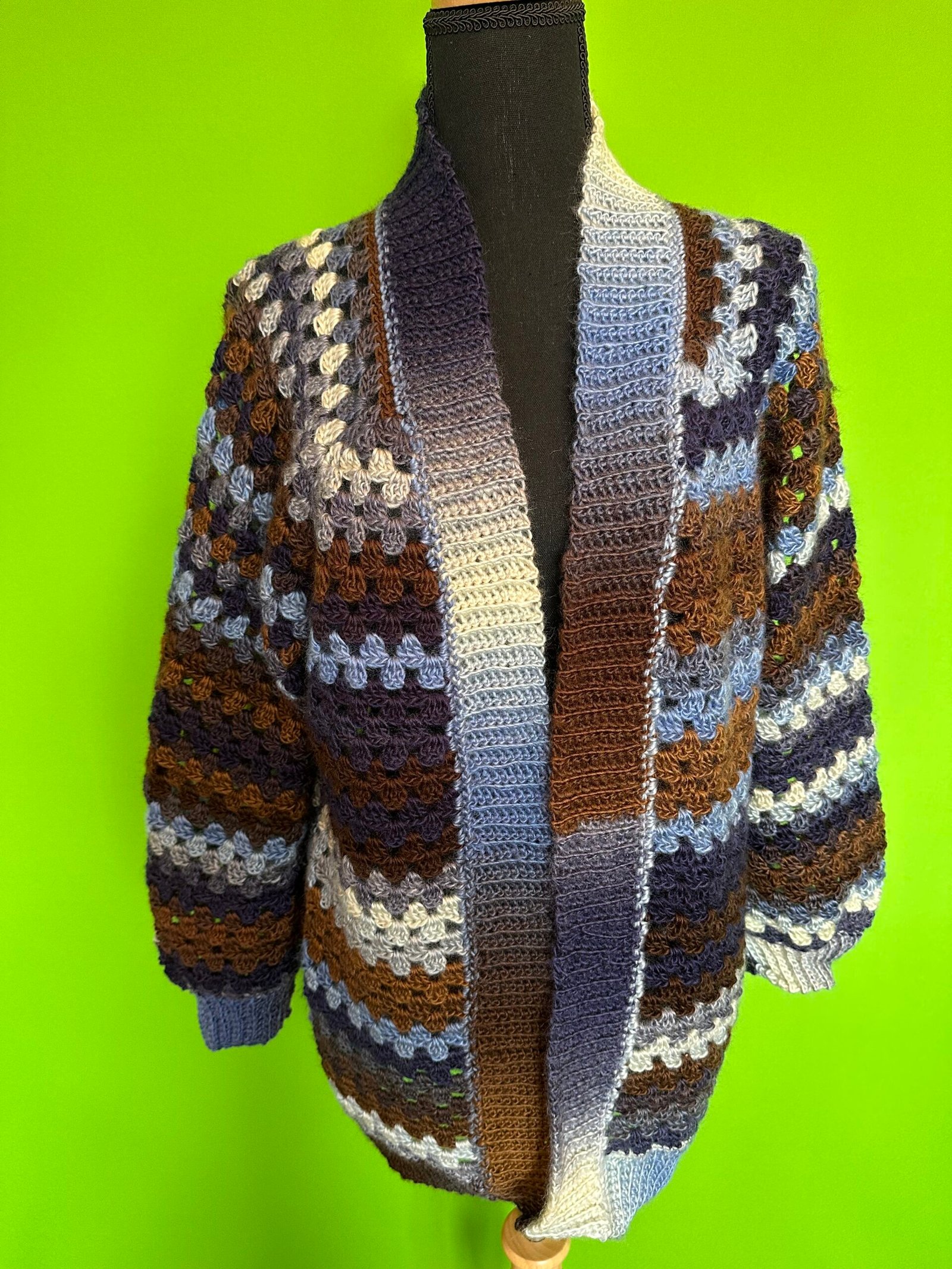 gstcardigan image